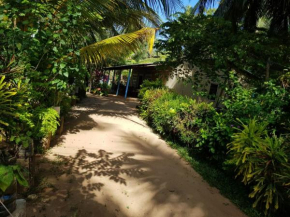 Гостиница Nilaveli Beach Rooms  Nilaveli